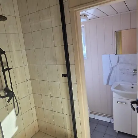 Lodge Niepubliczne Szkolne Schronisko Mlodziezowe